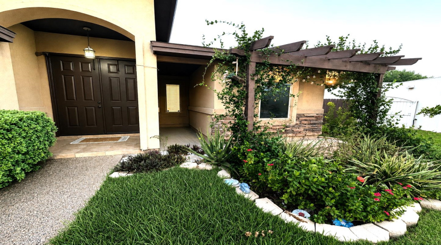 11022 Winburn Dr, LAREDO, Texas 78045, 3 Bedrooms Bedrooms, 5 Rooms Rooms,2 BathroomsBathrooms,Residential,For Rent,11022 Winburn Dr,20264155