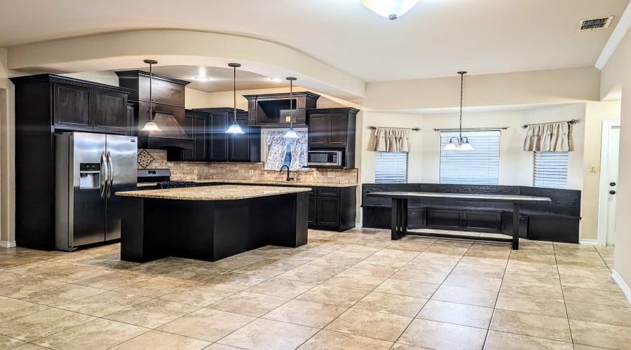 11022 Winburn Dr, LAREDO, Texas 78045, 3 Bedrooms Bedrooms, 5 Rooms Rooms,2 BathroomsBathrooms,Residential,For Rent,11022 Winburn Dr,20264155