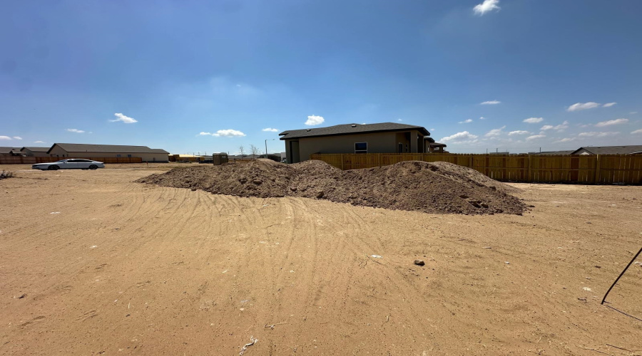 5204 Curuba Dr., Laredo, Texas 78046, 4 Bedrooms Bedrooms, 5 Rooms Rooms,2 BathroomsBathrooms,Residential,For Sale,5204 Curuba Dr.,20264156