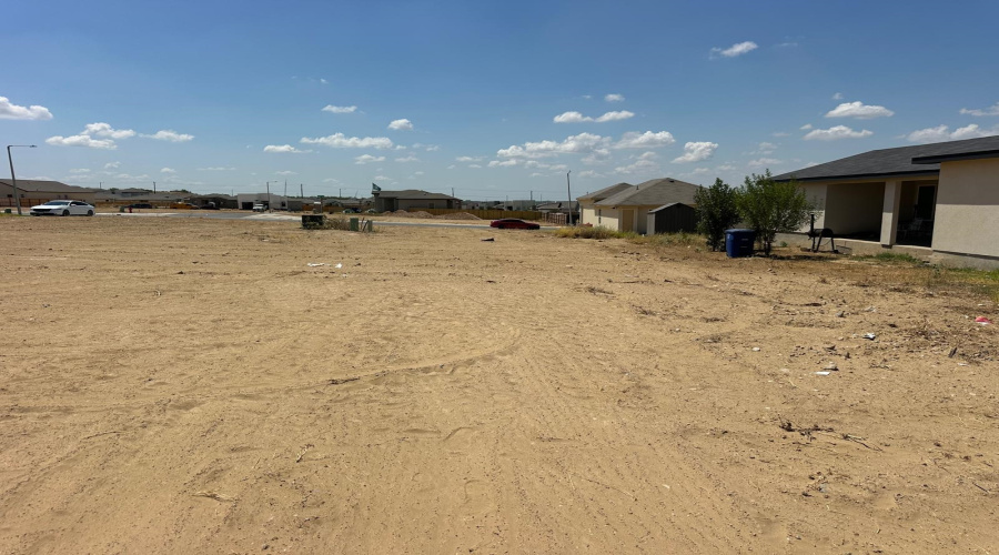 6007 Cherimoya Ln., Laredo, Texas 78046, 4 Bedrooms Bedrooms, 5 Rooms Rooms,2 BathroomsBathrooms,Residential,For Sale,6007 Cherimoya Ln.,20264158