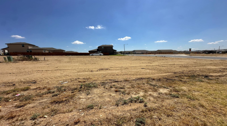 6007 Cherimoya Ln., Laredo, Texas 78046, 4 Bedrooms Bedrooms, 5 Rooms Rooms,2 BathroomsBathrooms,Residential,For Sale,6007 Cherimoya Ln.,20264158