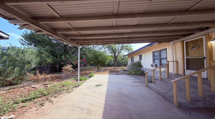 507 Lobo Lp, Laredo, Texas 78045-8733, 3 Bedrooms Bedrooms, 4 Rooms Rooms,2 BathroomsBathrooms,Residential,For Sale,507 Lobo Lp,20264159