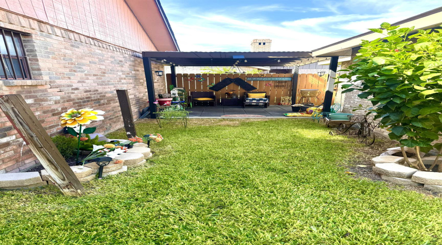 318 Montana St, Laredo, Texas 78041, 3 Bedrooms Bedrooms, 5 Rooms Rooms,2 BathroomsBathrooms,Residential,For Sale,318 Montana St,20264161