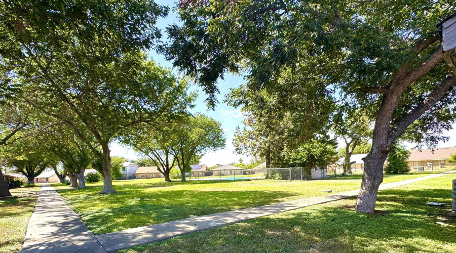 318 Montana St, Laredo, Texas 78041, 3 Bedrooms Bedrooms, 5 Rooms Rooms,2 BathroomsBathrooms,Residential,For Sale,318 Montana St,20264161