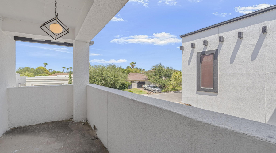 427 Baffin Bay Dr, Laredo, Texas 78041, 5 Bedrooms Bedrooms, 9 Rooms Rooms,3 BathroomsBathrooms,Residential,For Sale,427 Baffin Bay Dr,20264162