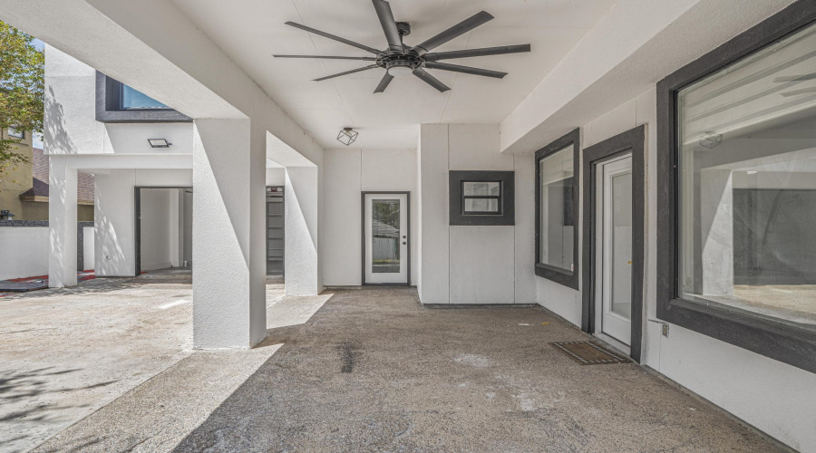 427 Baffin Bay Dr, Laredo, Texas 78041, 5 Bedrooms Bedrooms, 9 Rooms Rooms,3 BathroomsBathrooms,Residential,For Sale,427 Baffin Bay Dr,20264162