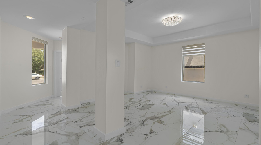427 Baffin Bay Dr, Laredo, Texas 78041, 5 Bedrooms Bedrooms, 9 Rooms Rooms,3 BathroomsBathrooms,Residential,For Sale,427 Baffin Bay Dr,20264162