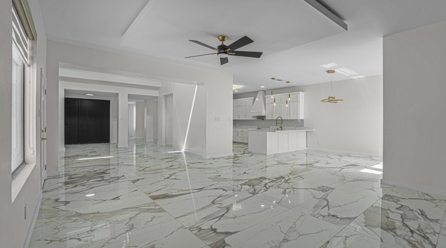 427 Baffin Bay Dr, Laredo, Texas 78041, 5 Bedrooms Bedrooms, 9 Rooms Rooms,3 BathroomsBathrooms,Residential,For Sale,427 Baffin Bay Dr,20264162