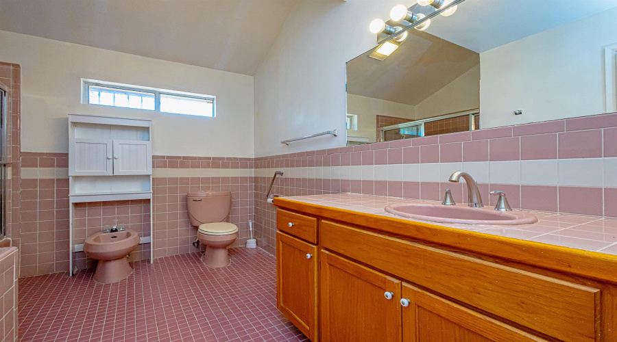2017 Willow St, Laredo, Texas 78043, 4 Bedrooms Bedrooms, 8 Rooms Rooms,3 BathroomsBathrooms,Residential,For Sale,2017 Willow St,20264163