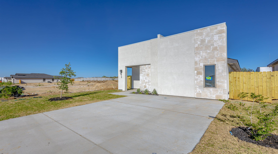 109 Faith Dr., Laredo, Texas 78043, 3 Bedrooms Bedrooms, 5 Rooms Rooms,2 BathroomsBathrooms,Residential,For Sale,109 Faith Dr.,20264164
