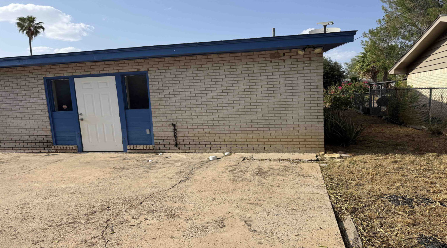 425 Berkley Rd, Laredo, Texas 78045, 3 Bedrooms Bedrooms, 6 Rooms Rooms,2 BathroomsBathrooms,Residential,For Rent,425 Berkley Rd,20264165