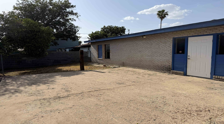 425 Berkley Rd, Laredo, Texas 78045, 3 Bedrooms Bedrooms, 6 Rooms Rooms,2 BathroomsBathrooms,Residential,For Rent,425 Berkley Rd,20264165