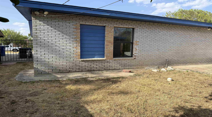 425 Berkley Rd, Laredo, Texas 78045, 3 Bedrooms Bedrooms, 6 Rooms Rooms,2 BathroomsBathrooms,Residential,For Rent,425 Berkley Rd,20264165