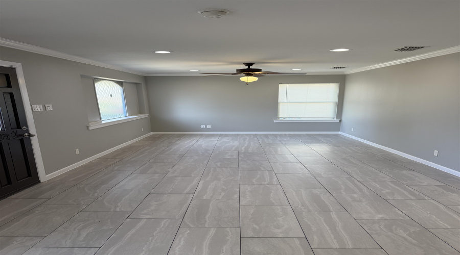 425 Berkley Rd, Laredo, Texas 78045, 3 Bedrooms Bedrooms, 6 Rooms Rooms,2 BathroomsBathrooms,Residential,For Rent,425 Berkley Rd,20264165