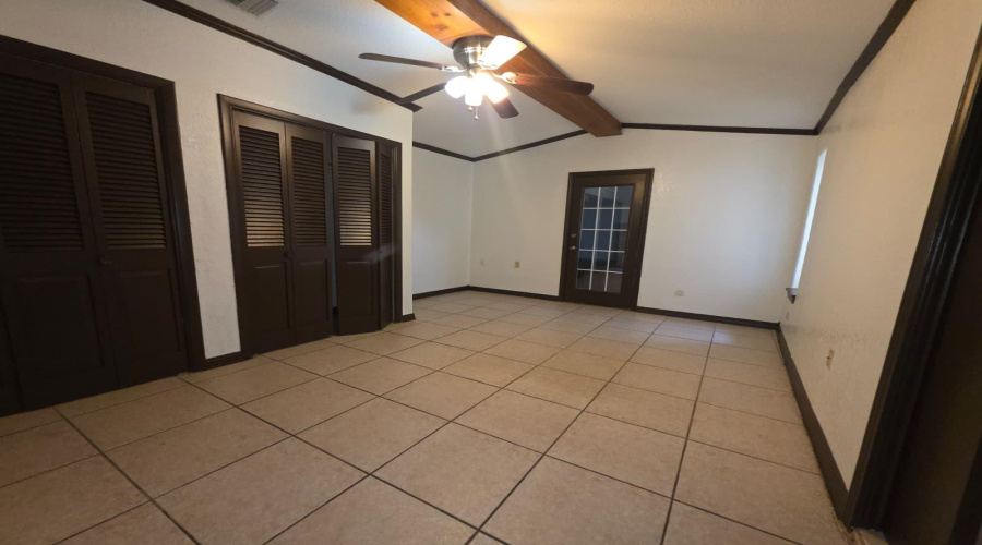 2420 Stewart St, Laredo, Texas 78043, 4 Bedrooms Bedrooms, 6 Rooms Rooms,2 BathroomsBathrooms,Residential,For Rent,2420 Stewart St,20264166