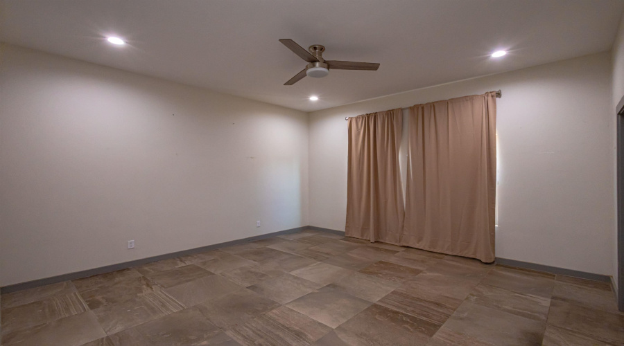2510 Mario St., Laredo, Texas 78046, 4 Bedrooms Bedrooms, 6 Rooms Rooms,2 BathroomsBathrooms,Residential,For Sale,2510 Mario St.,20264167