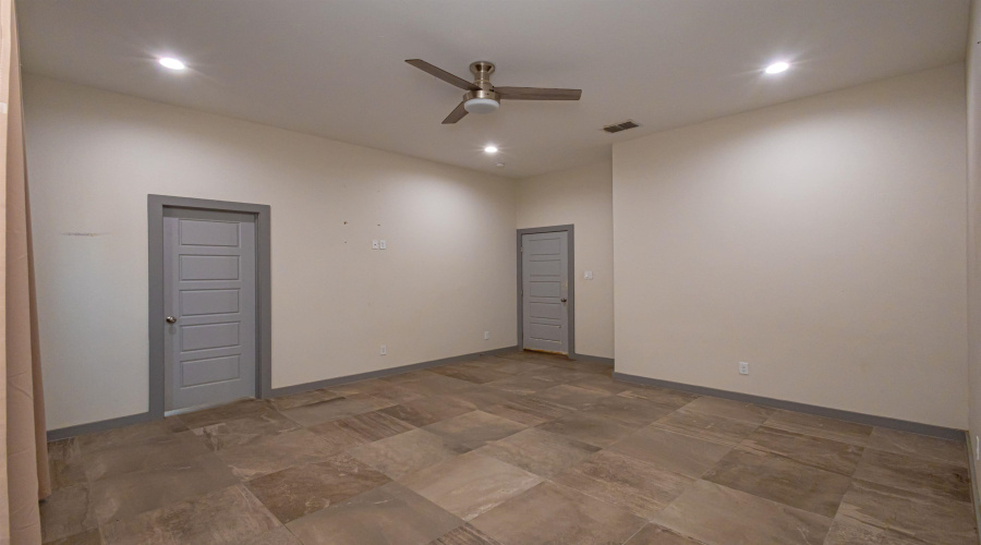 2510 Mario St., Laredo, Texas 78046, 4 Bedrooms Bedrooms, 6 Rooms Rooms,2 BathroomsBathrooms,Residential,For Sale,2510 Mario St.,20264167
