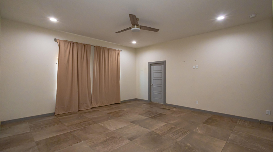 2510 Mario St., Laredo, Texas 78046, 4 Bedrooms Bedrooms, 6 Rooms Rooms,2 BathroomsBathrooms,Residential,For Sale,2510 Mario St.,20264167