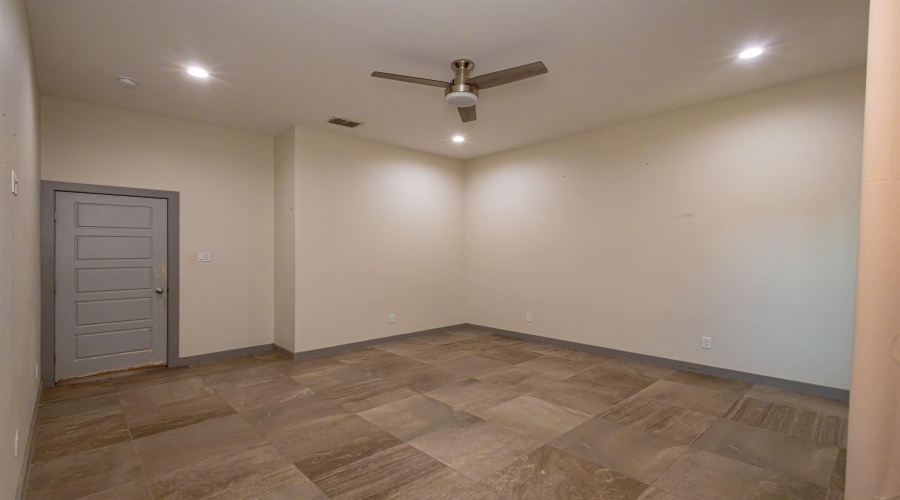 2510 Mario St., Laredo, Texas 78046, 4 Bedrooms Bedrooms, 6 Rooms Rooms,2 BathroomsBathrooms,Residential,For Sale,2510 Mario St.,20264167