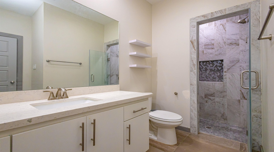 2510 Mario St., Laredo, Texas 78046, 4 Bedrooms Bedrooms, 6 Rooms Rooms,2 BathroomsBathrooms,Residential,For Sale,2510 Mario St.,20264167