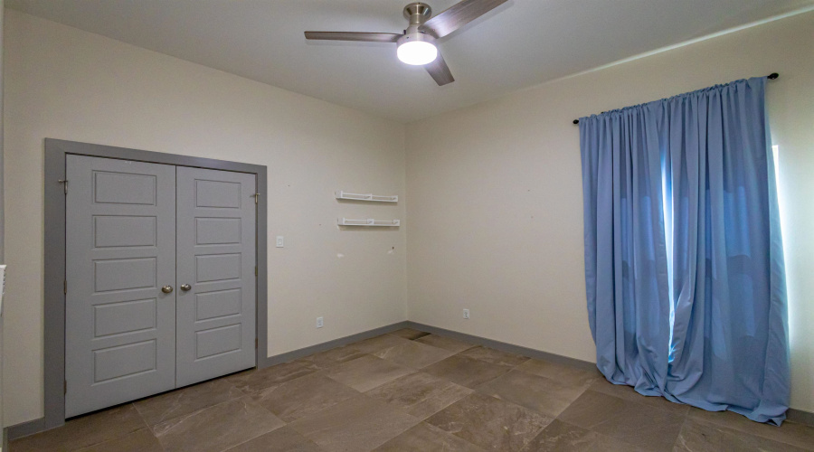 2510 Mario St., Laredo, Texas 78046, 4 Bedrooms Bedrooms, 6 Rooms Rooms,2 BathroomsBathrooms,Residential,For Sale,2510 Mario St.,20264167