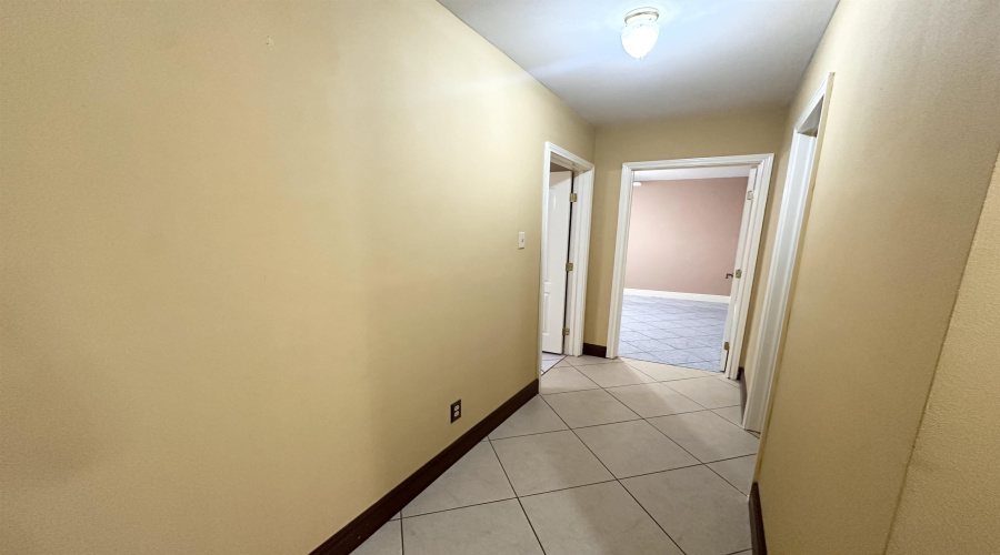 2305 Maida Ln, Laredo, Texas 78046, 3 Bedrooms Bedrooms, 7 Rooms Rooms,2 BathroomsBathrooms,Residential,For Sale,2305 Maida Ln,20264169