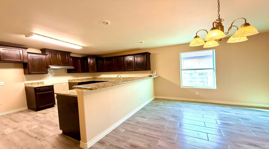 9910 Natalia Dr, Laredo, Texas 78045, 3 Bedrooms Bedrooms, 5 Rooms Rooms,2 BathroomsBathrooms,Residential,For Rent,9910 Natalia Dr,20264171