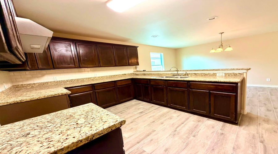 9910 Natalia Dr, Laredo, Texas 78045, 3 Bedrooms Bedrooms, 5 Rooms Rooms,2 BathroomsBathrooms,Residential,For Rent,9910 Natalia Dr,20264171