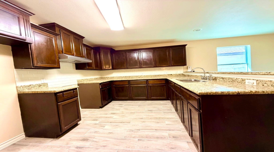 9910 Natalia Dr, Laredo, Texas 78045, 3 Bedrooms Bedrooms, 5 Rooms Rooms,2 BathroomsBathrooms,Residential,For Rent,9910 Natalia Dr,20264171