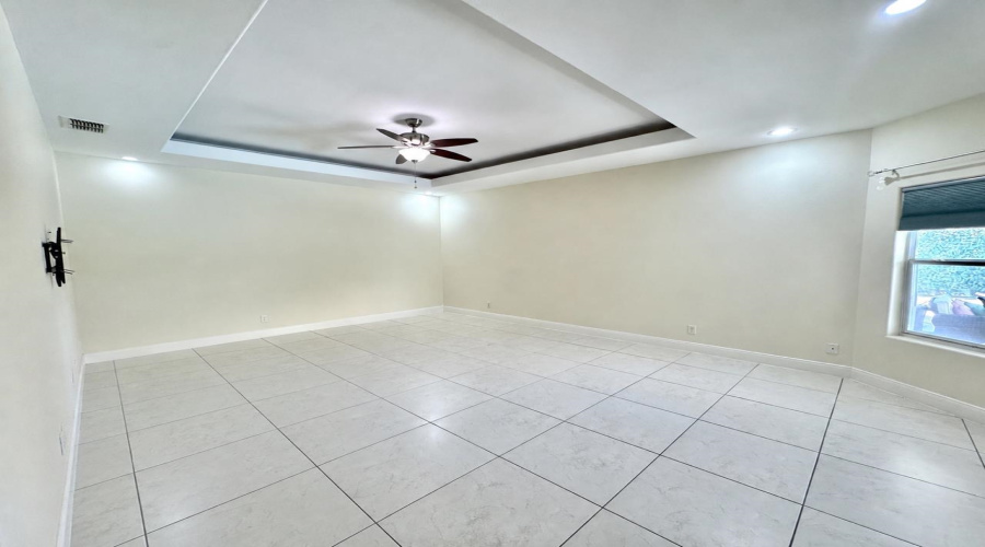 7604 Patricia Highsmith Dr, Laredo, Texas 78041, 4 Bedrooms Bedrooms, 8 Rooms Rooms,3 BathroomsBathrooms,Residential,For Sale,7604 Patricia Highsmith Dr,20264172