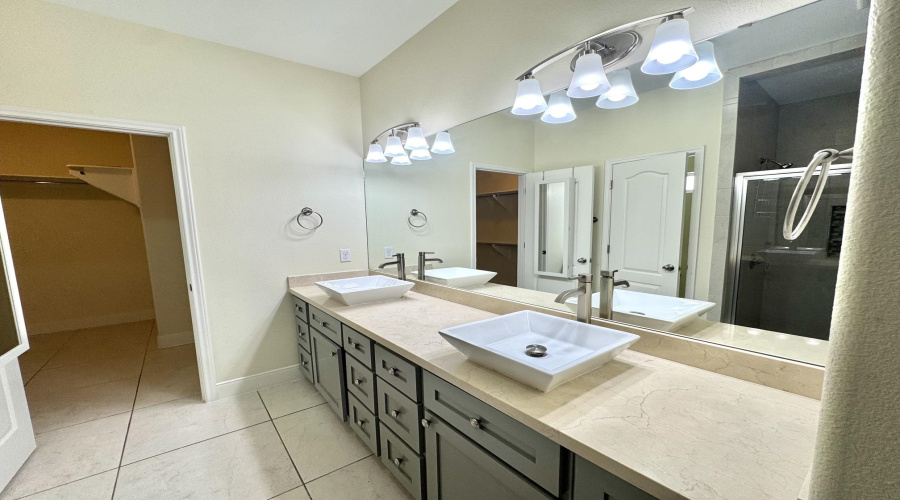 7604 Patricia Highsmith Dr, Laredo, Texas 78041, 4 Bedrooms Bedrooms, 8 Rooms Rooms,3 BathroomsBathrooms,Residential,For Sale,7604 Patricia Highsmith Dr,20264172