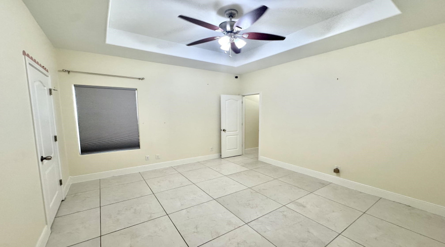 7604 Patricia Highsmith Dr, Laredo, Texas 78041, 4 Bedrooms Bedrooms, 8 Rooms Rooms,3 BathroomsBathrooms,Residential,For Sale,7604 Patricia Highsmith Dr,20264172