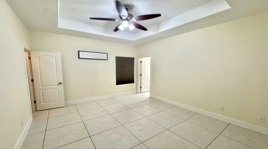 7604 Patricia Highsmith Dr, Laredo, Texas 78041, 4 Bedrooms Bedrooms, 8 Rooms Rooms,3 BathroomsBathrooms,Residential,For Sale,7604 Patricia Highsmith Dr,20264172