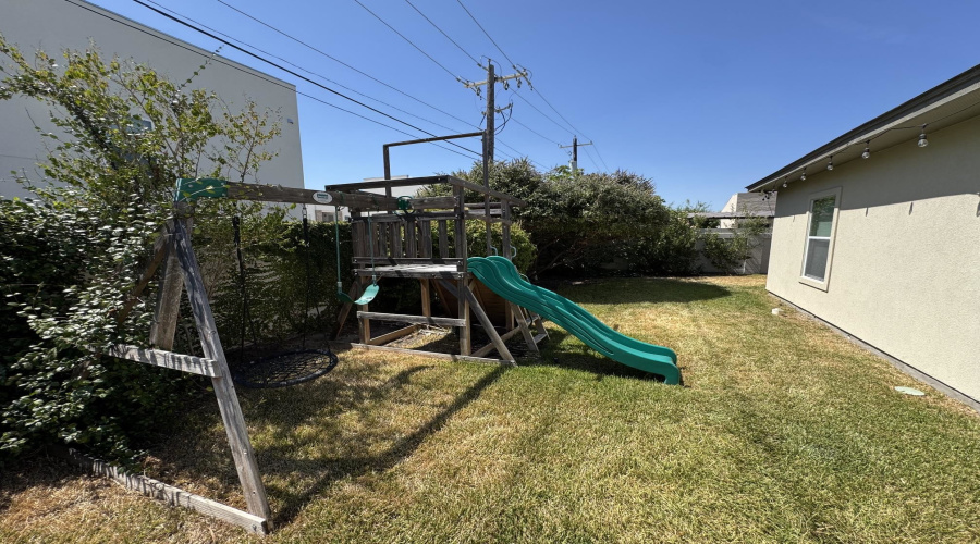 7604 Patricia Highsmith Dr, Laredo, Texas 78041, 4 Bedrooms Bedrooms, 8 Rooms Rooms,3 BathroomsBathrooms,Residential,For Sale,7604 Patricia Highsmith Dr,20264172