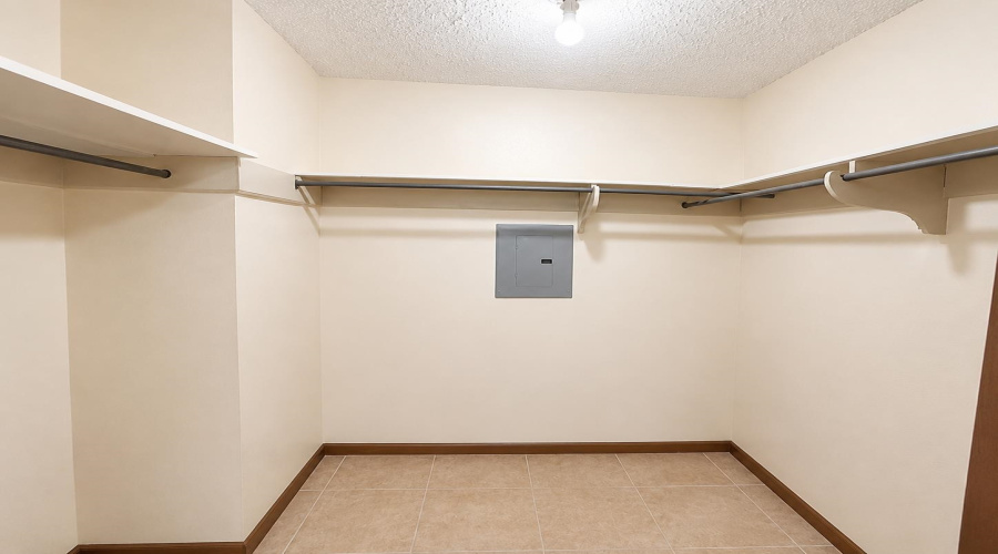 8704 Puerto Alegre, Laredo, Texas 78045, 4 Bedrooms Bedrooms, 7 Rooms Rooms,2 BathroomsBathrooms,Residential,For Sale,8704 Puerto Alegre,20264173