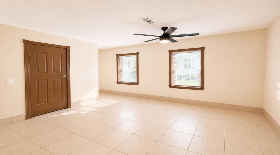 8704 Puerto Alegre, Laredo, Texas 78045, 4 Bedrooms Bedrooms, 7 Rooms Rooms,2 BathroomsBathrooms,Residential,For Sale,8704 Puerto Alegre,20264173
