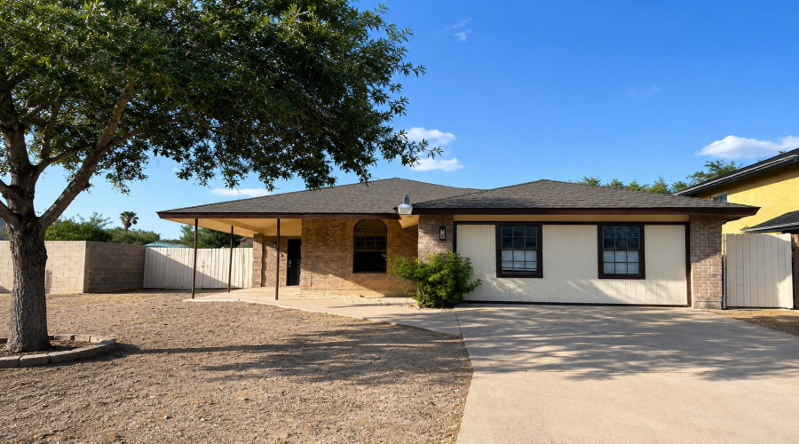 8704 Puerto Alegre, Laredo, Texas 78045, 4 Bedrooms Bedrooms, 7 Rooms Rooms,2 BathroomsBathrooms,Residential,For Sale,8704 Puerto Alegre,20264173