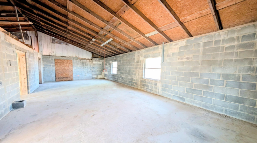 222 Barrera Rd, Laredo, Texas 78043, 3 Bedrooms Bedrooms, 6 Rooms Rooms,2 BathroomsBathrooms,Residential,For Sale,222 Barrera Rd,20264177