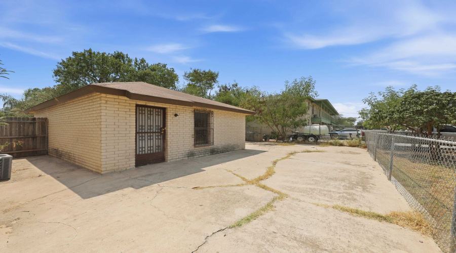 4620 Mims Ave, Laredo, Texas 78041, ,Multi-family,For Sale,4620 Mims Ave,20264194
