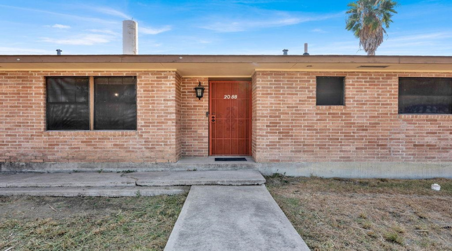 2088 Sunset Dr, Zapata, Texas 78076, 3 Bedrooms Bedrooms, 5 Rooms Rooms,1 BathroomBathrooms,Residential,For Sale,2088 Sunset Dr,20264180