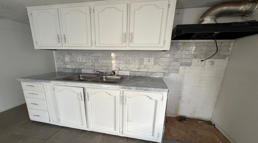 4552 Sepulveda Ln, Laredo, Texas 78046, 2 Bedrooms Bedrooms, 3 Rooms Rooms,1 BathroomBathrooms,Residential,For Sale,4552 Sepulveda Ln,20264182