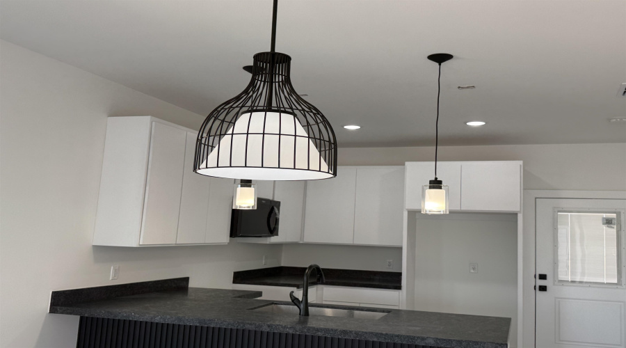 1630 Secretaria Ln., Laredo, Texas 78041, 3 Bedrooms Bedrooms, 5 Rooms Rooms,2 BathroomsBathrooms,Residential,For Sale,1630 Secretaria Ln.,20264183