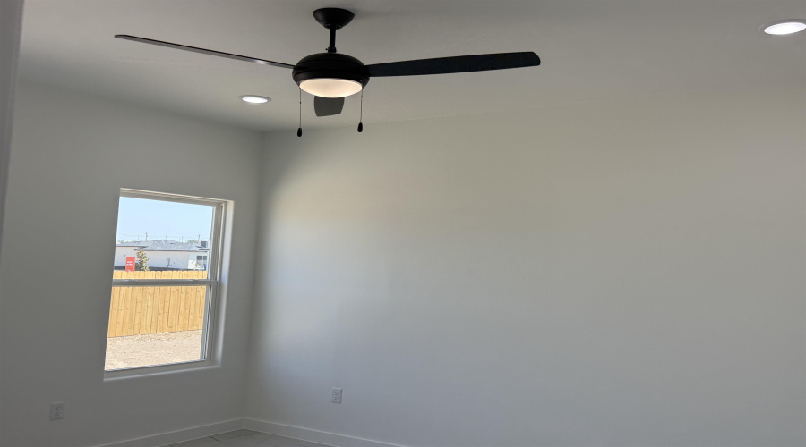 1630 Secretaria Ln., Laredo, Texas 78041, 3 Bedrooms Bedrooms, 5 Rooms Rooms,2 BathroomsBathrooms,Residential,For Sale,1630 Secretaria Ln.,20264183