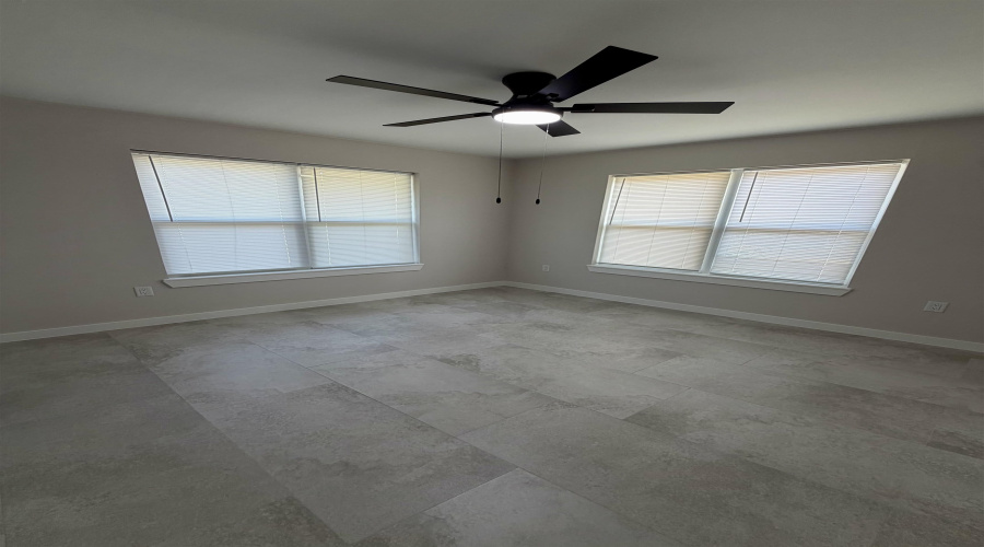 2320 Garfield St, Laredo, Texas 78043, 4 Bedrooms Bedrooms, 6 Rooms Rooms,3 BathroomsBathrooms,Residential,For Rent,2320 Garfield St,20264186