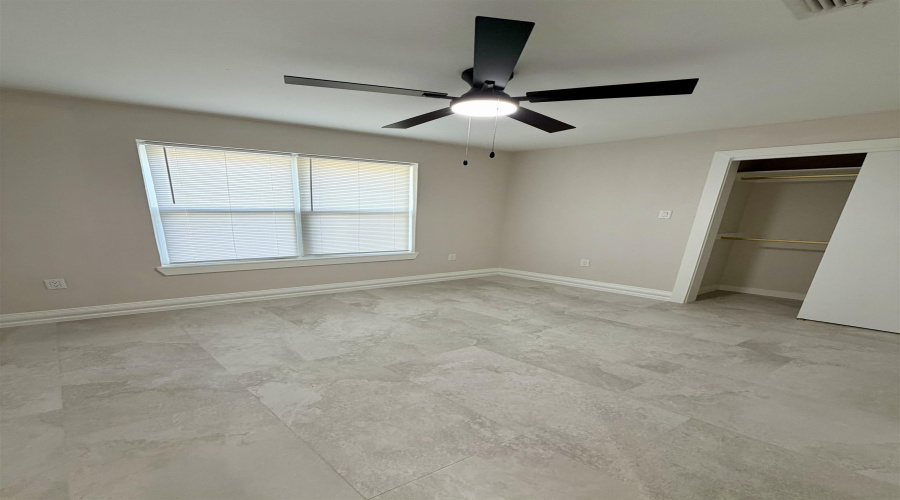 2320 Garfield St, Laredo, Texas 78043, 4 Bedrooms Bedrooms, 6 Rooms Rooms,3 BathroomsBathrooms,Residential,For Rent,2320 Garfield St,20264186