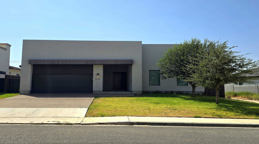 7201 Sylvia Plath Dr, Laredo, Texas 78041, 3 Bedrooms Bedrooms, 5 Rooms Rooms,3 BathroomsBathrooms,Residential,For Sale,7201 Sylvia Plath Dr,20264188