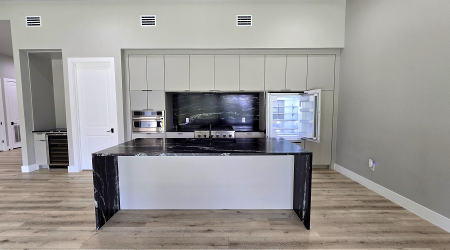 7201 Sylvia Plath Dr, Laredo, Texas 78041, 3 Bedrooms Bedrooms, 5 Rooms Rooms,3 BathroomsBathrooms,Residential,For Sale,7201 Sylvia Plath Dr,20264188