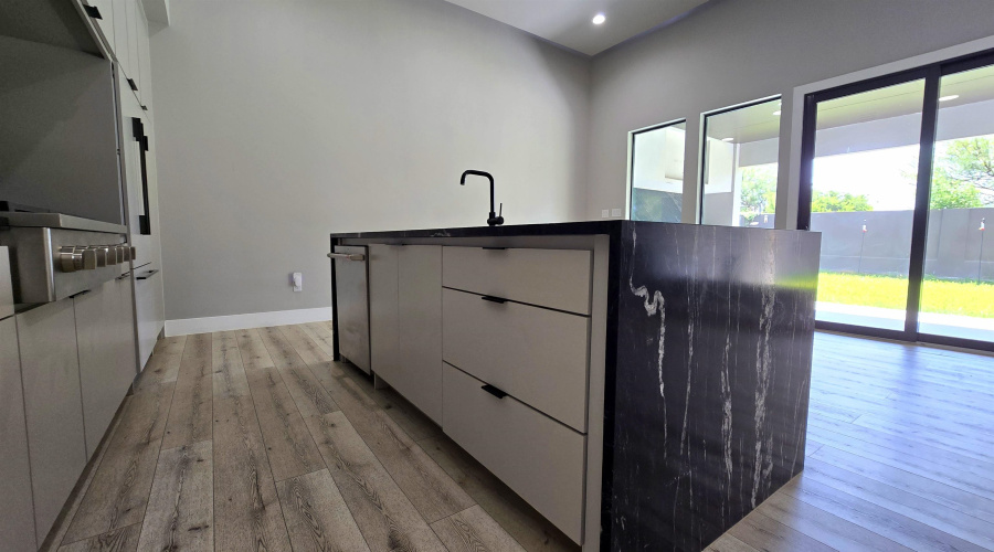 7201 Sylvia Plath Dr, Laredo, Texas 78041, 3 Bedrooms Bedrooms, 5 Rooms Rooms,3 BathroomsBathrooms,Residential,For Sale,7201 Sylvia Plath Dr,20264188