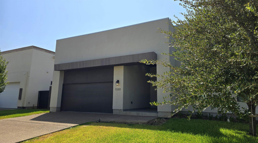 7201 Sylvia Plath Dr, Laredo, Texas 78041, 3 Bedrooms Bedrooms, 5 Rooms Rooms,3 BathroomsBathrooms,Residential,For Sale,7201 Sylvia Plath Dr,20264188