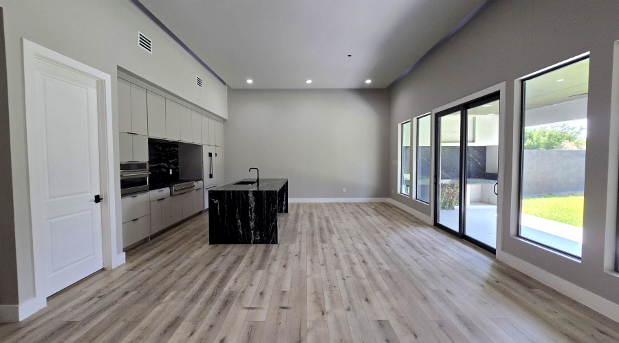 7201 Sylvia Plath Dr, Laredo, Texas 78041, 3 Bedrooms Bedrooms, 5 Rooms Rooms,3 BathroomsBathrooms,Residential,For Sale,7201 Sylvia Plath Dr,20264188